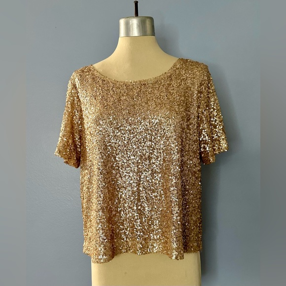 Foreign Exchange Gold Sequin Top - Picture 2 of 9